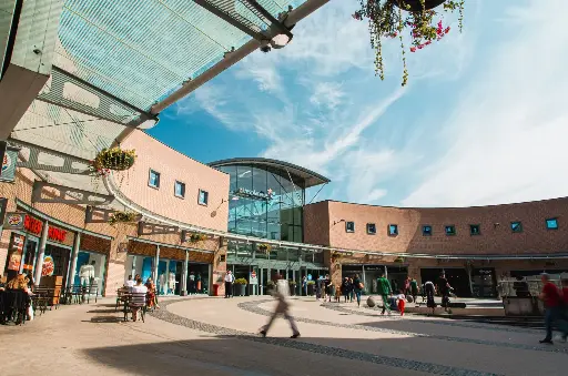 CENTRE COMMERCIAL L’ESPLANADE