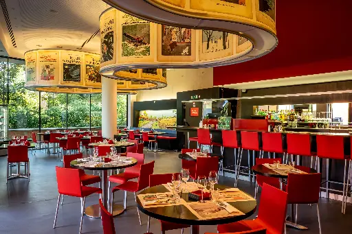 LE PETIT VINGTIÈME (CAFÉ-RESTAURANT DU MUSÉE HERGÉ)